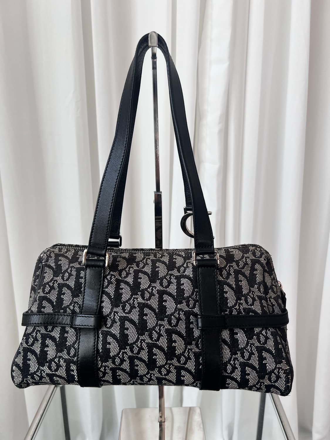 디올 오블리크 D링 참 숄더백 상품이미지4