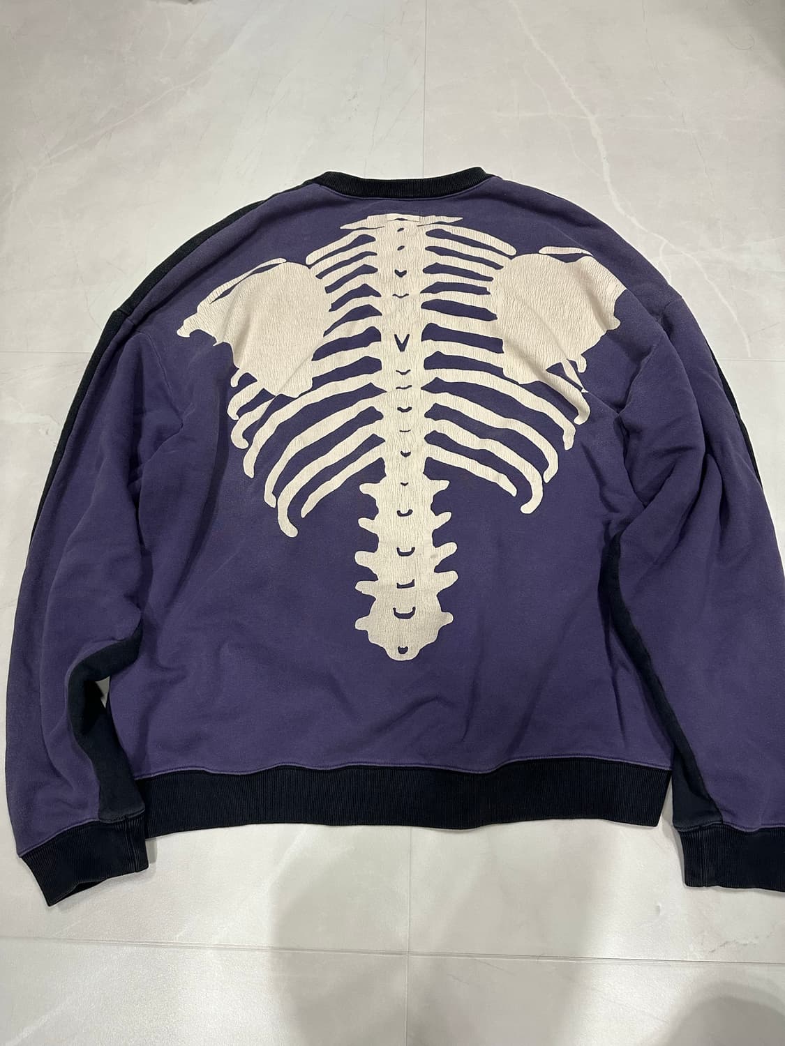 [F]캐피탈 본 투톤 스웻셔츠 블랙/퍼플 상품이미지1