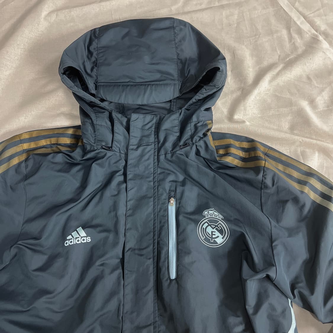 레알마드리드 아디다스 바람막이 자켓 110 상품이미지3