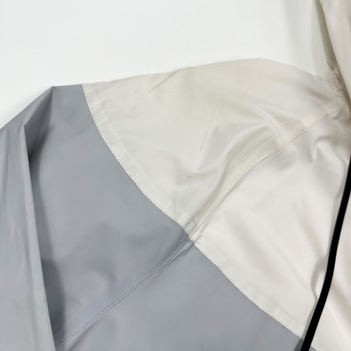 나이키 퓨추라 윈드러너 바람막이 자켓 (XL) 상품이미지8