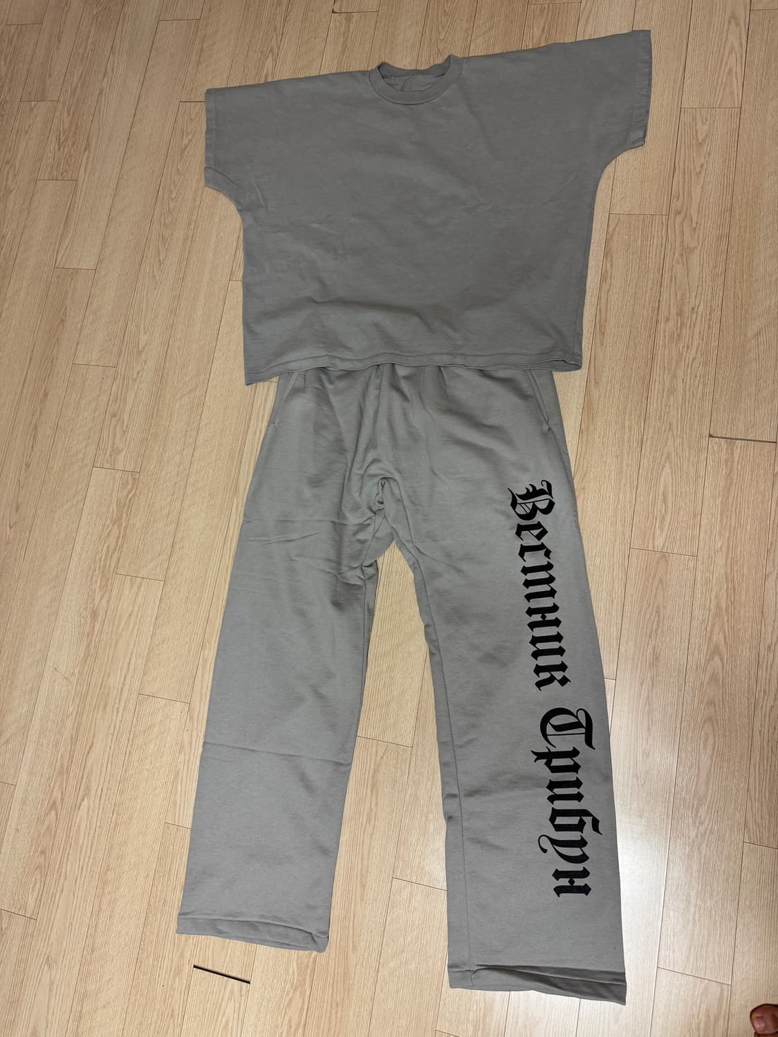 (1)YEEZY 트레이닝 셋업 반팔 츄리링 티셔츠 yzy 상품이미지1