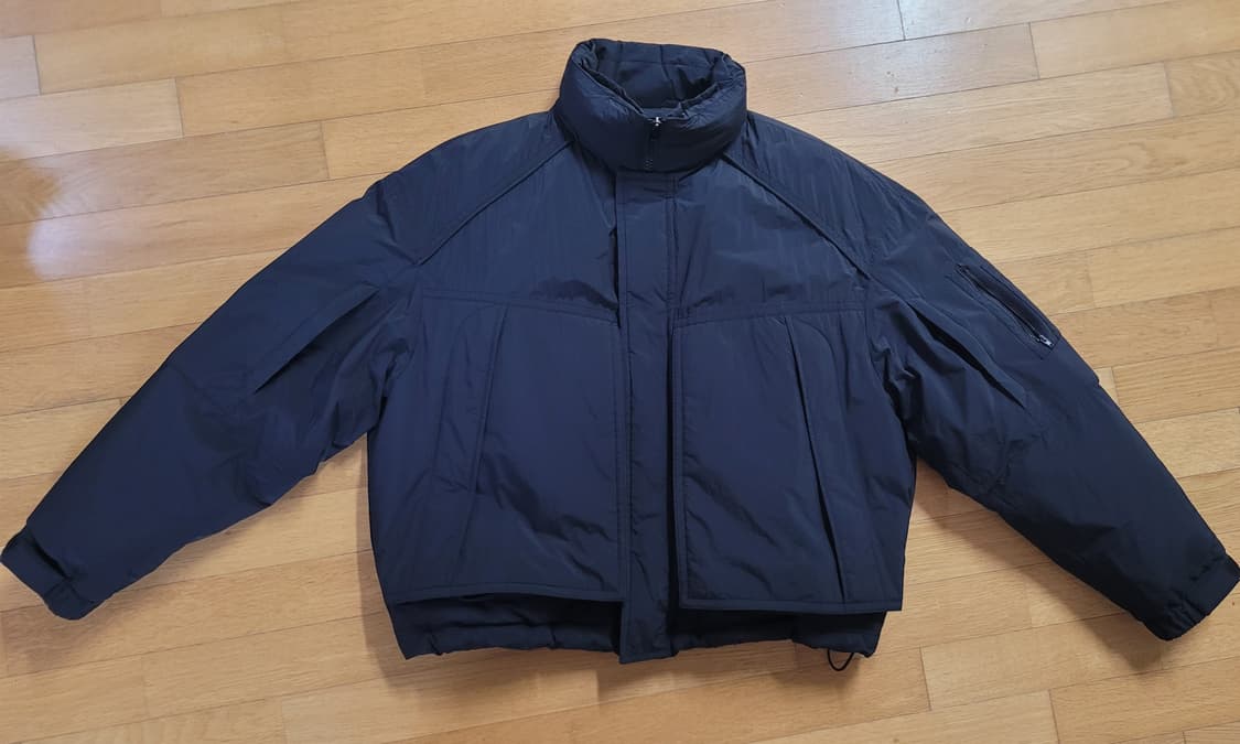 준지 / 23FW 179구스다운 블랙 패딩 / 46(105) 상품이미지2