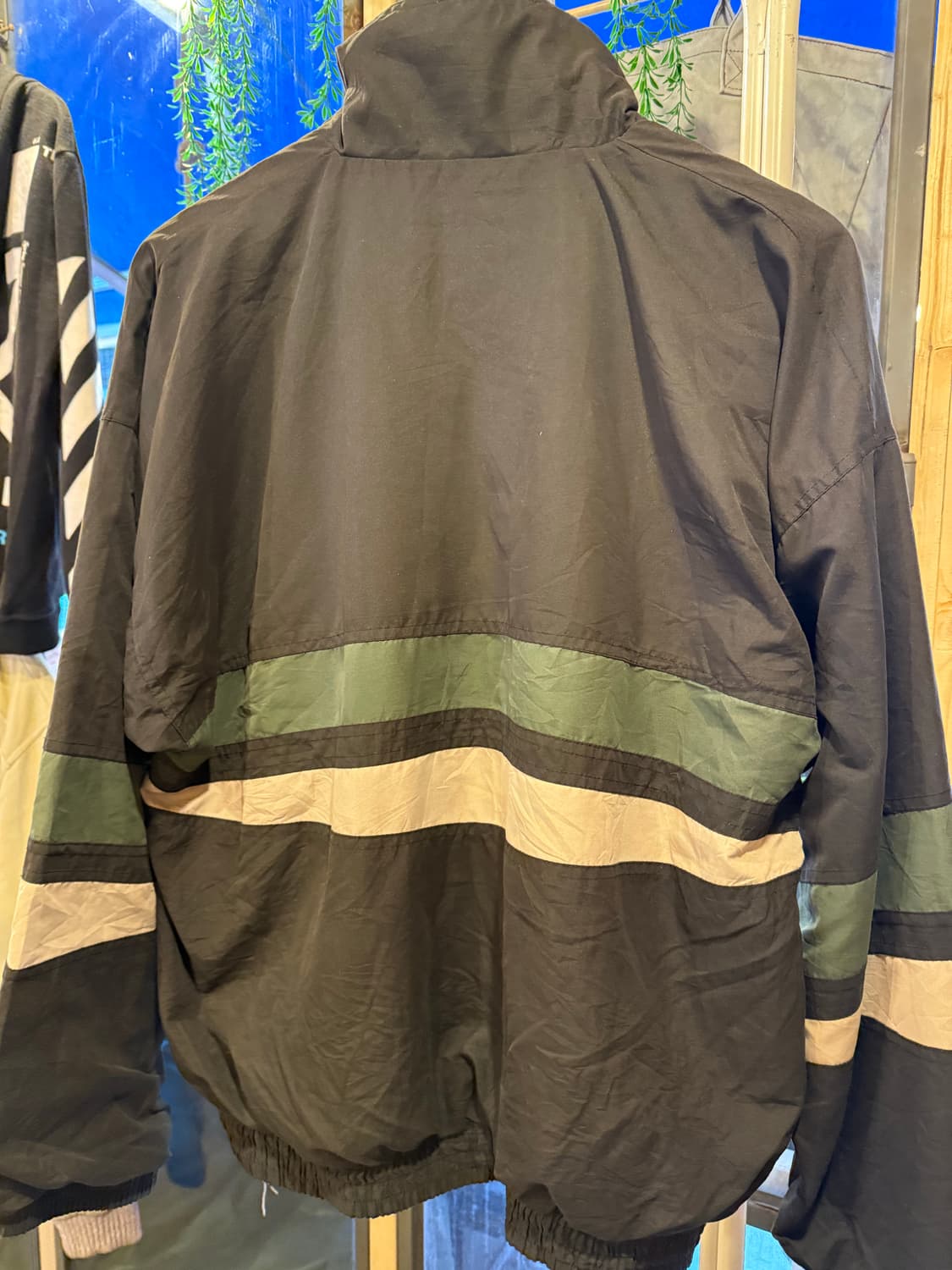 나이키 블랙 초회 배색 바람막이 상품이미지3