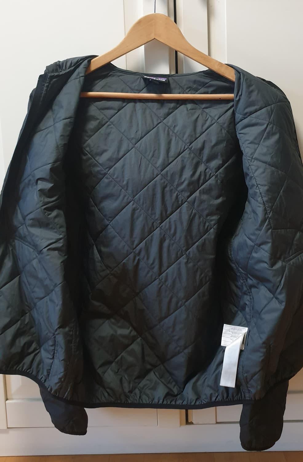 파타고니아 다이아몬드 퀼티드 보머 후디 자켓 블랙 S
 상품이미지5