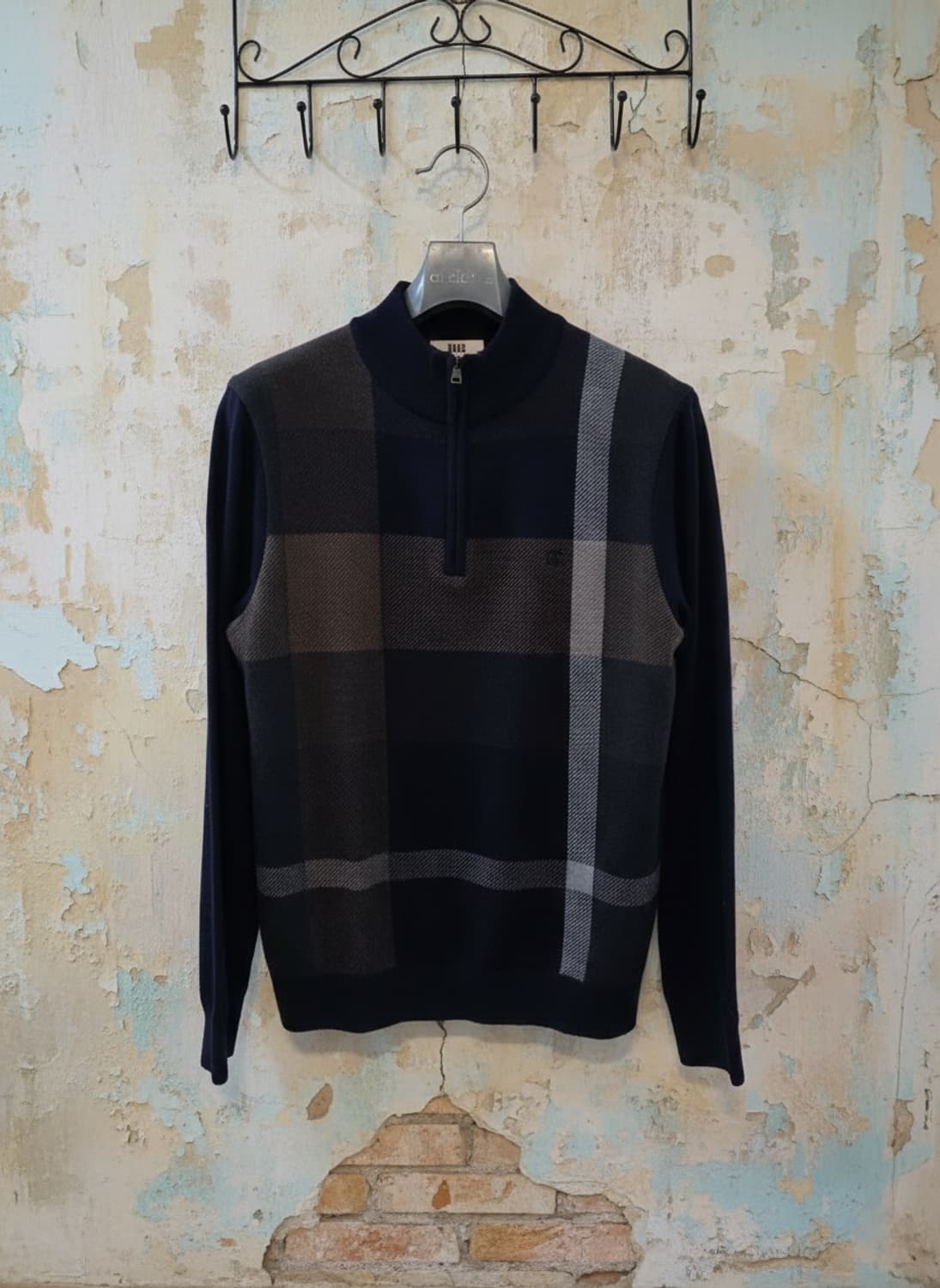 닥스 남성 체크 하프넥 니트 95 상품이미지1