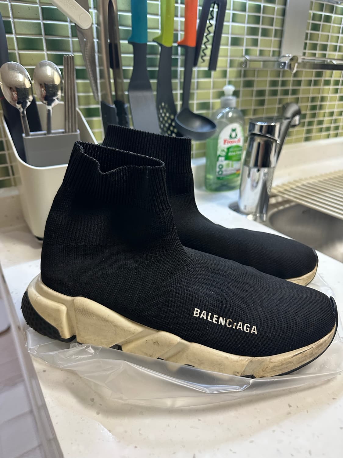 발렌시아가 스피드러너 블랙 265 42 상품이미지2