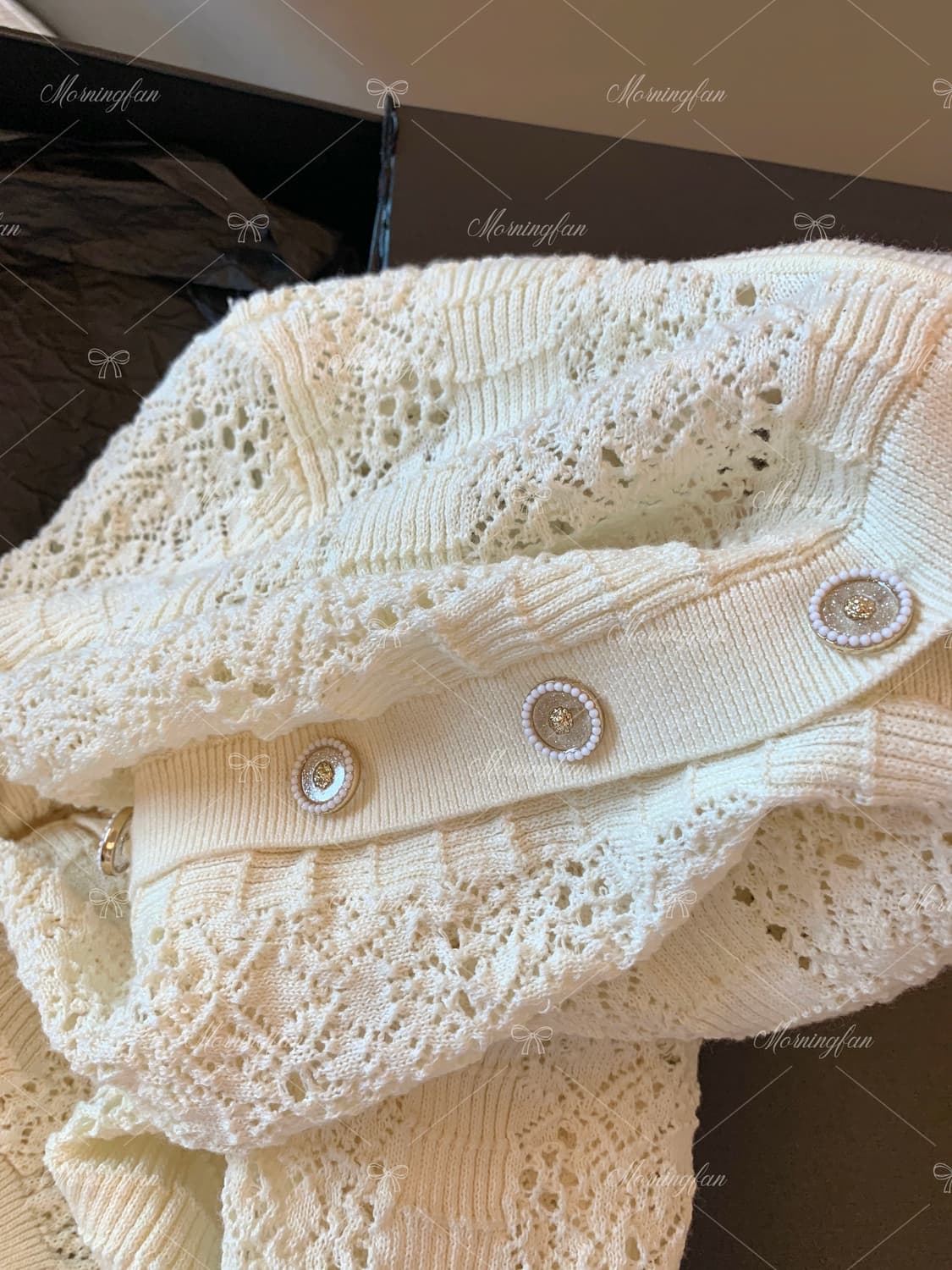MORNINGFAN 플리터 커스텀 레이스 니트 슬리브리스 탑 가디건 투피 상품이미지4