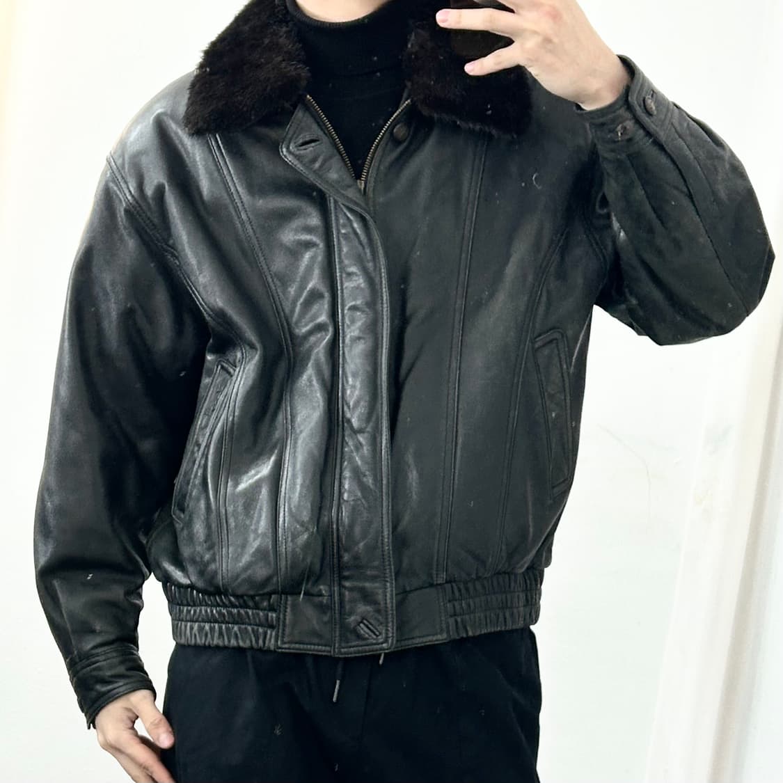 입생로랑 90s 양가죽 퍼카라 봄버 자켓 상품이미지2