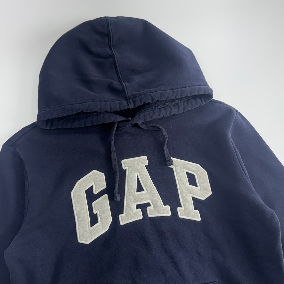 Gap 갭 그레이 로고 네이비 후드티 상품이미지4