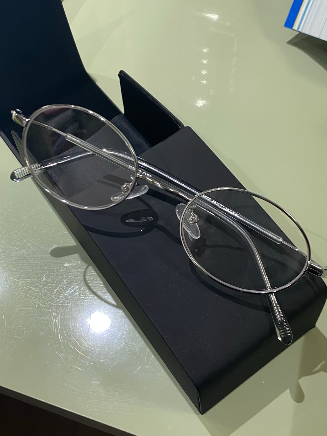 리클로우 안경 상품이미지3