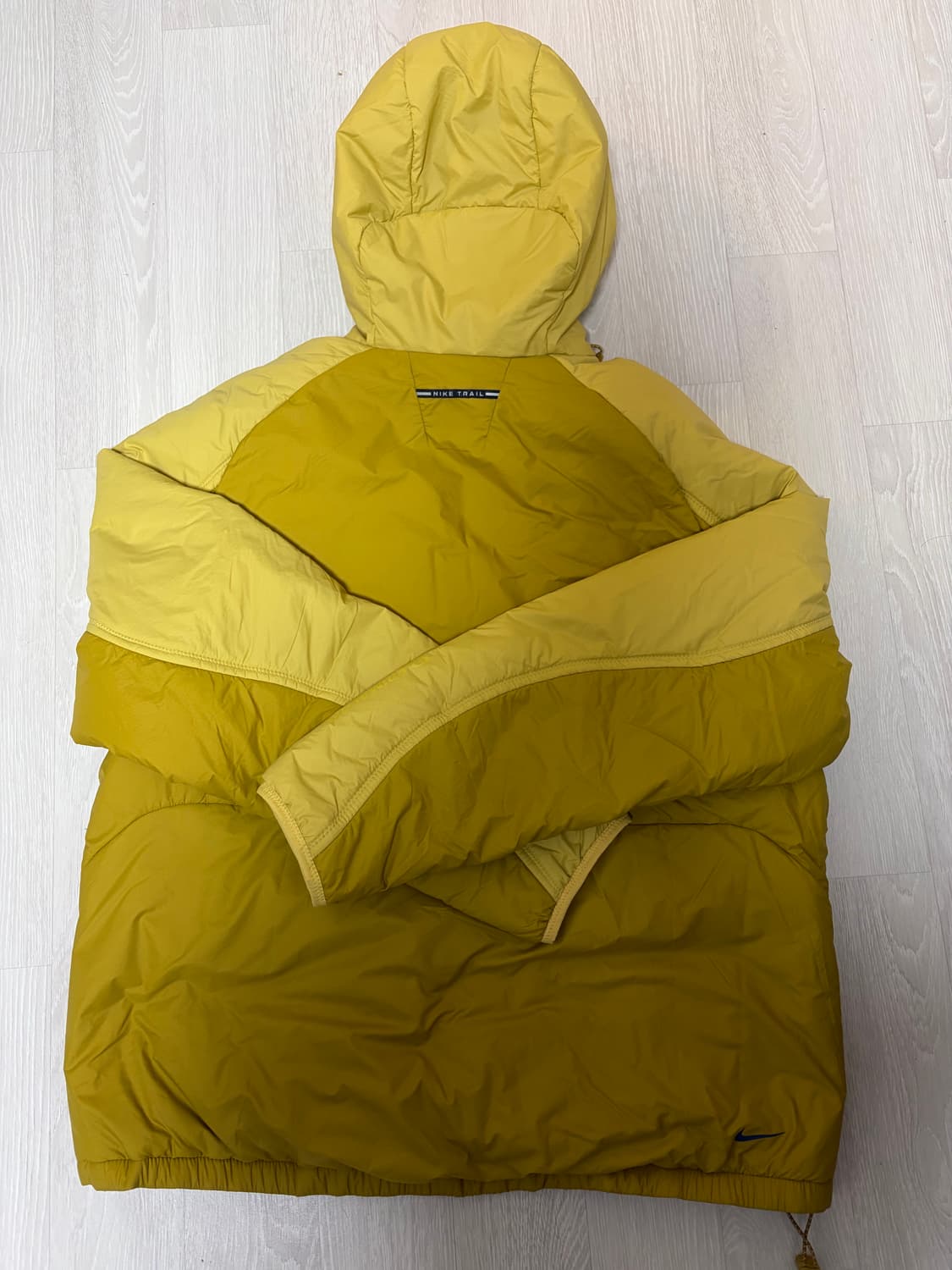 나이키 트레일 프리마로프트 러닝 자켓 상품이미지4