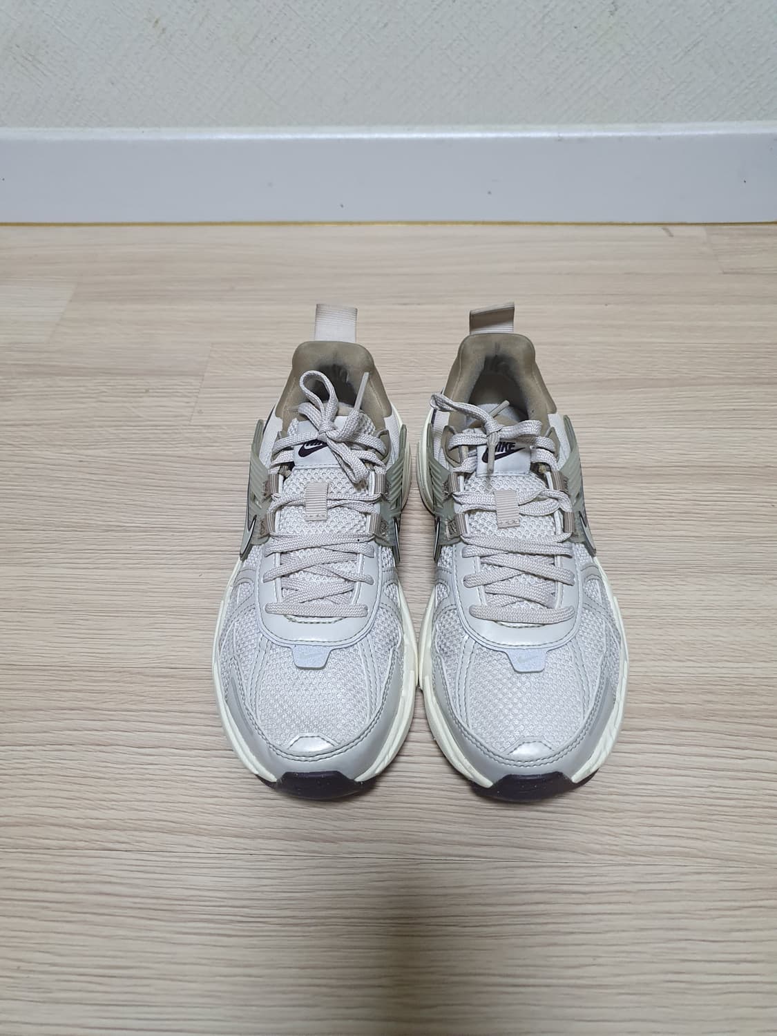 나이키 v2k 런 운동화 235 상품이미지3