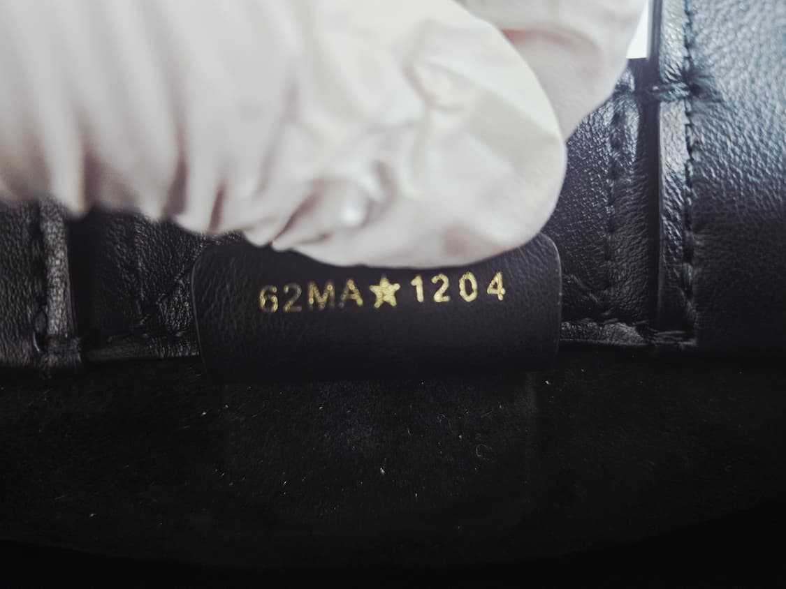 디올 스트랩 북도트 미니백 블랙(영수증포함 풀구성 새상품급) 상품이미지8