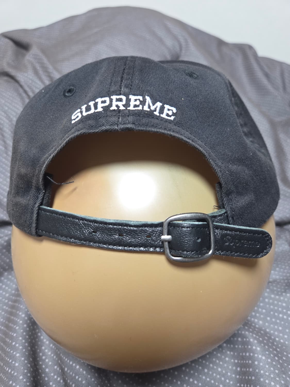 슈프림 투톤 S로고 6패널 블랙 24ss 상품이미지3