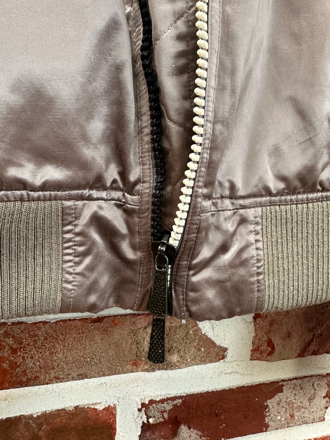 (L)90s 디젤 패치워크 유광 새틴 봄버 자켓 상품이미지9