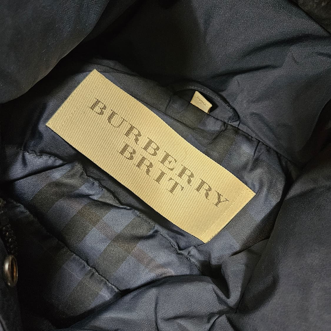 버버리(Burberry) 3954378 네이비 벨티드 덕다운 롱패딩 L 상품이미지5
