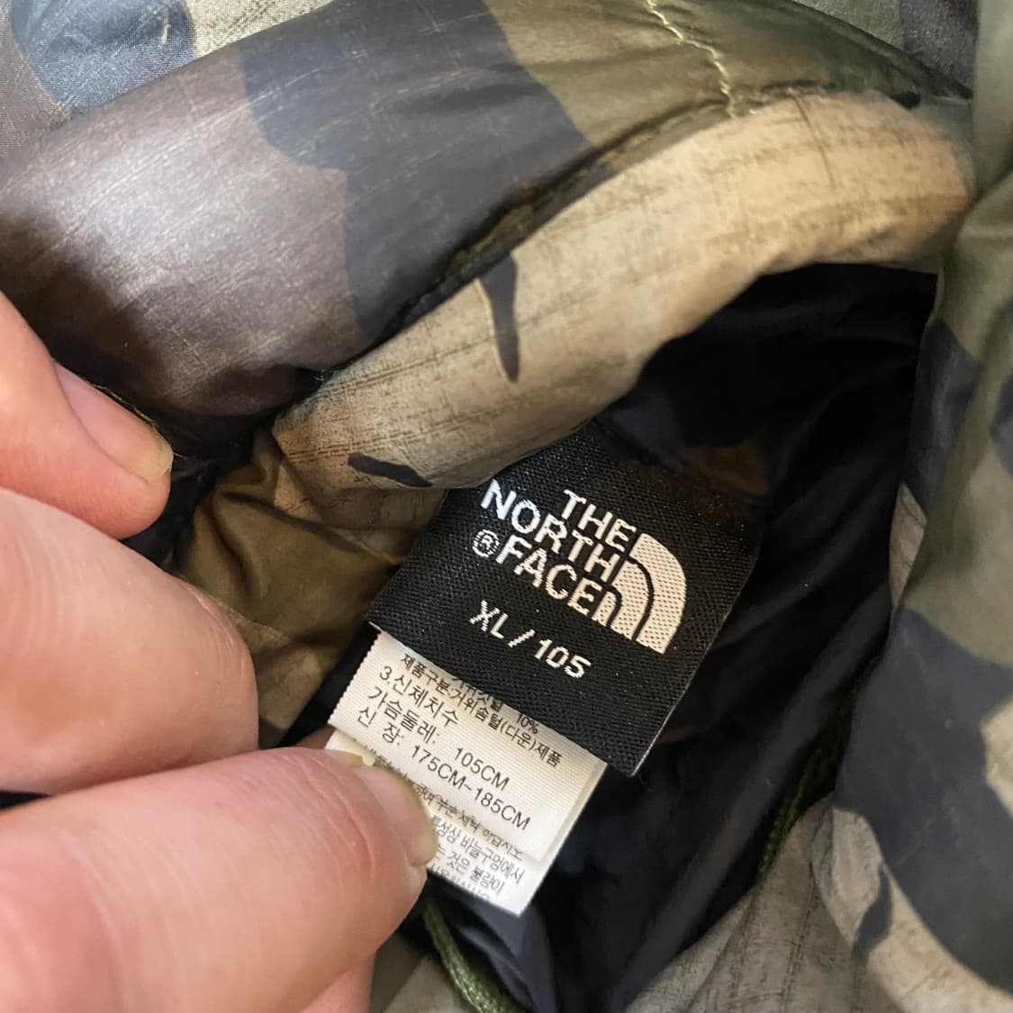 🌊TNF Camo Reversible goosedown jumper 상품이미지10