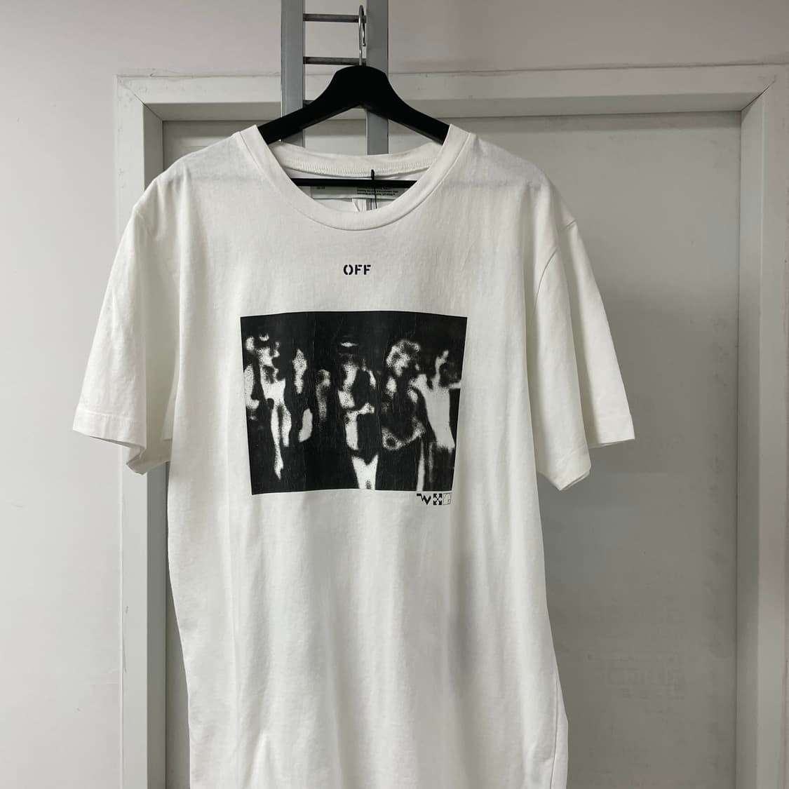 오프화이트 반팔 티셔츠 XL 상품이미지2