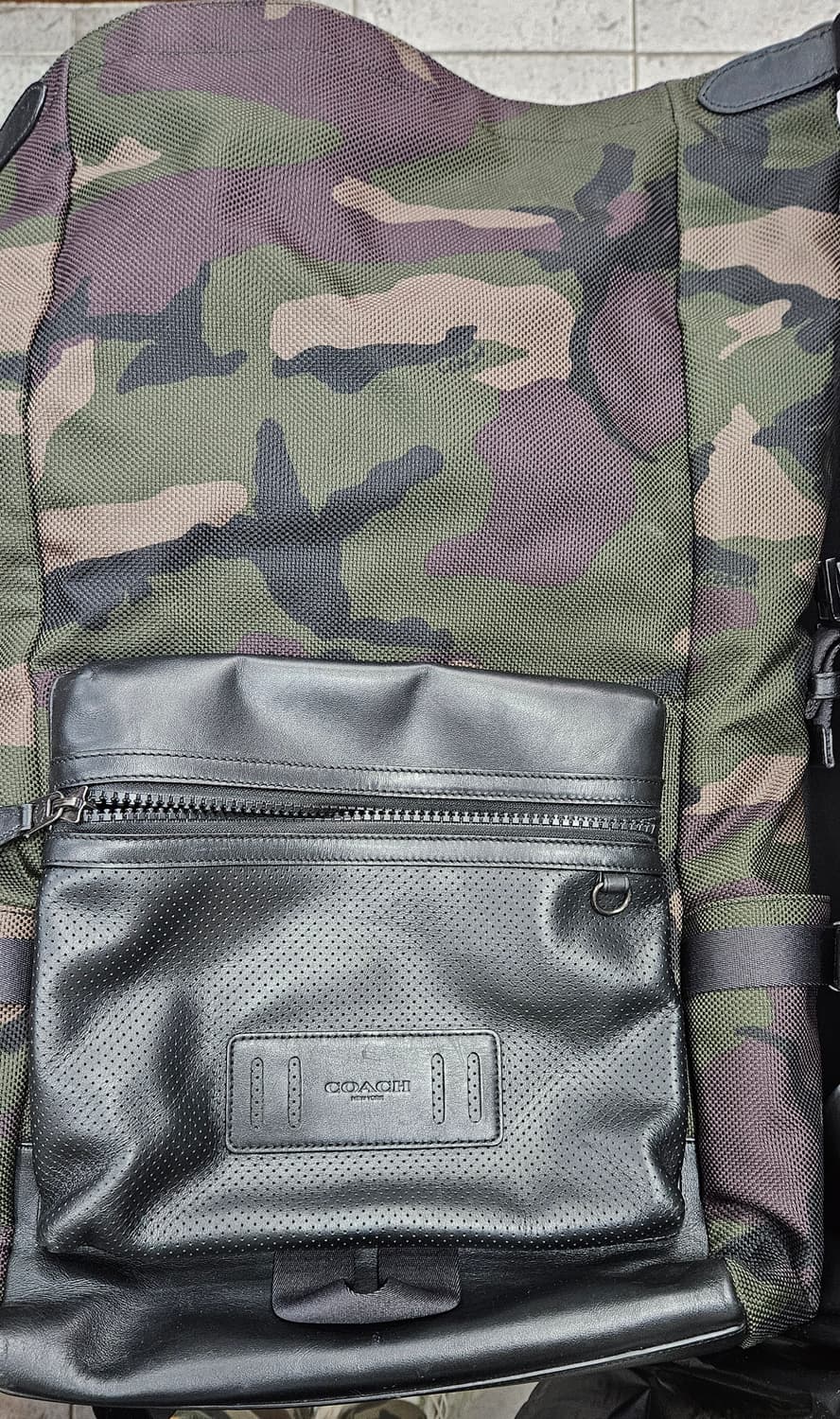 코치 카모 백팩 블랙 상품이미지2