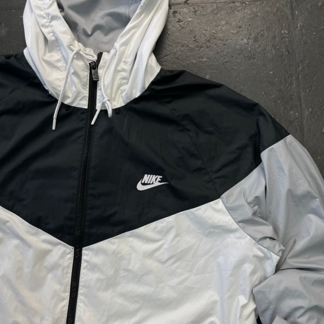 105 나이키 윈드러너 바람막이  상품이미지2