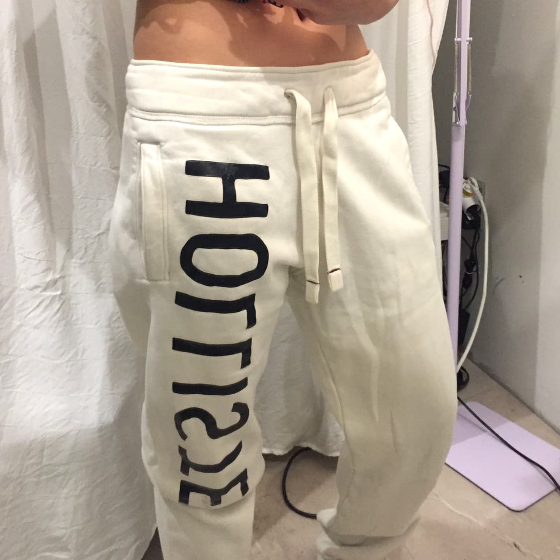 Hollister 홀리스터 화이트 트랙팬츠 상품이미지1