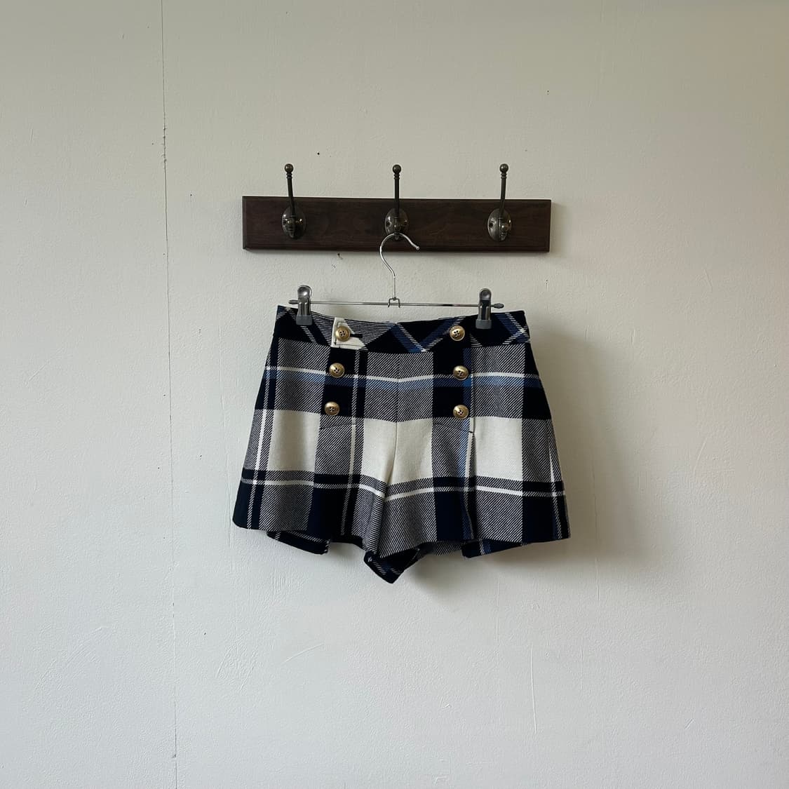 버버리 노바 체크 골드 버튼 숏팬츠 상품이미지4