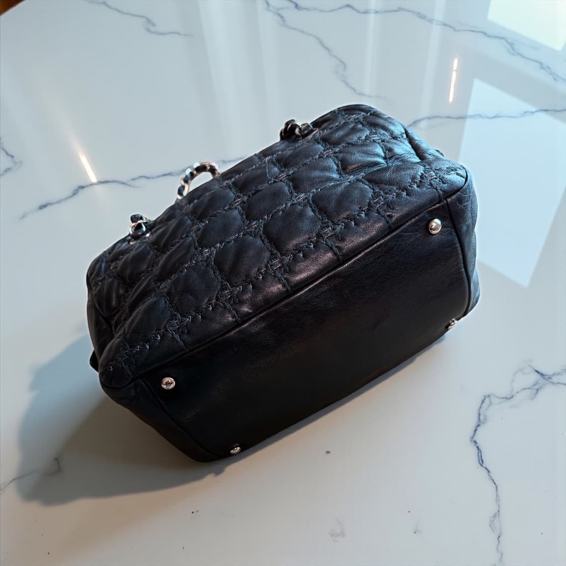 샤넬 12번대 램스킨 × 트위드 믹스 카메라백 상품이미지7