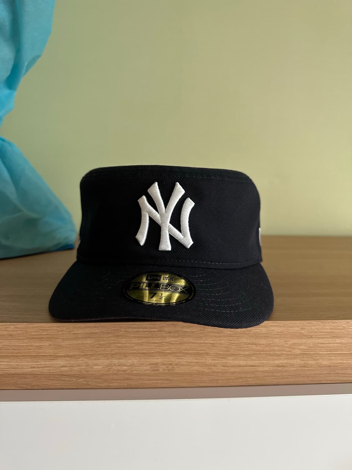 뉴에라 양키스 필박스캡 7 1/2(59.6cm) 상품이미지1