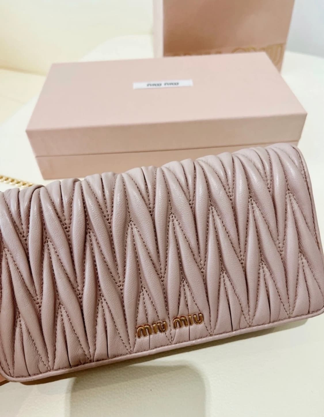 미우미우 마테라쎄 woc 핑크 상품이미지2