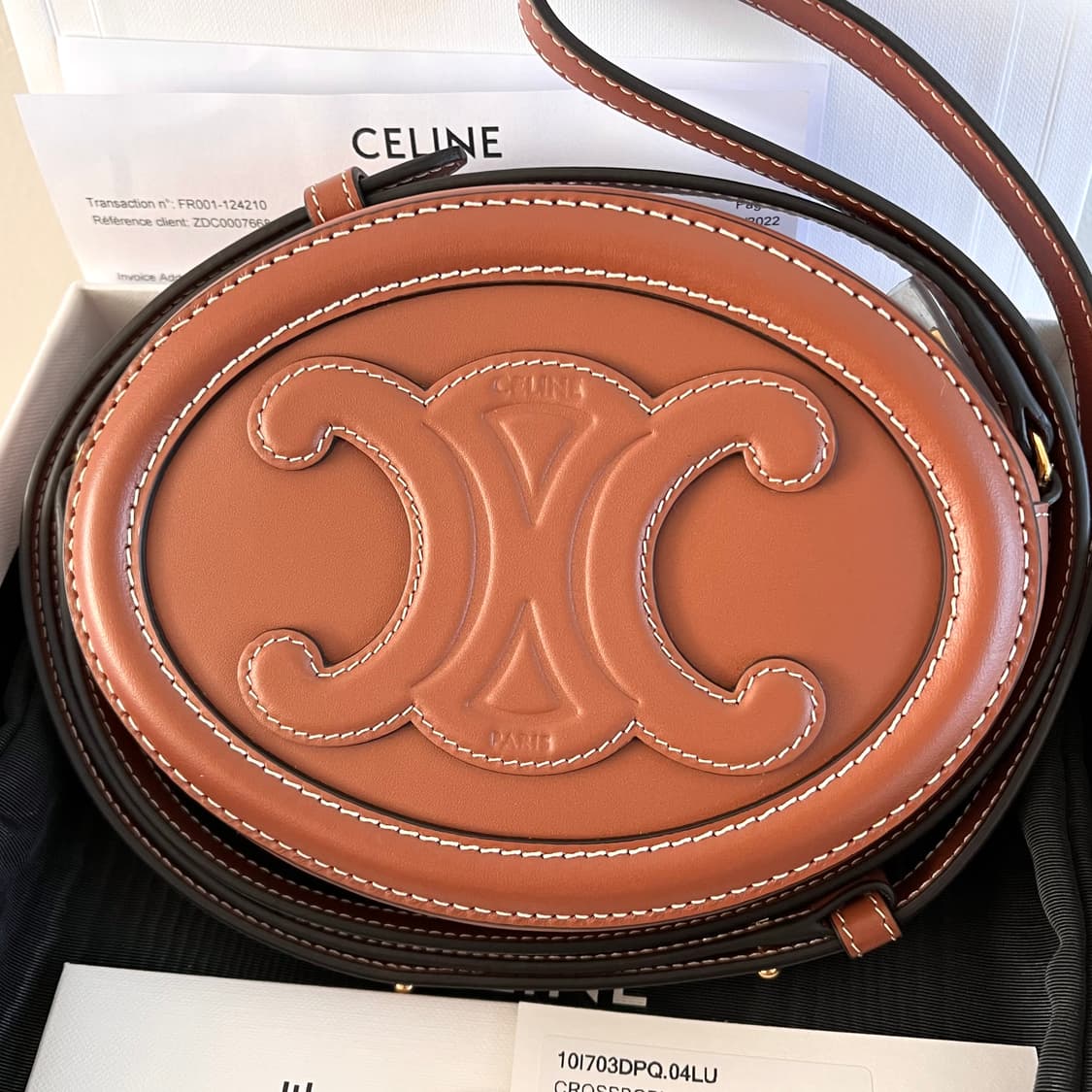 [미사용/정품] 셀린느 오벌펄스 미니 트리옹프 탄 크로스백 가방 상품이미지2