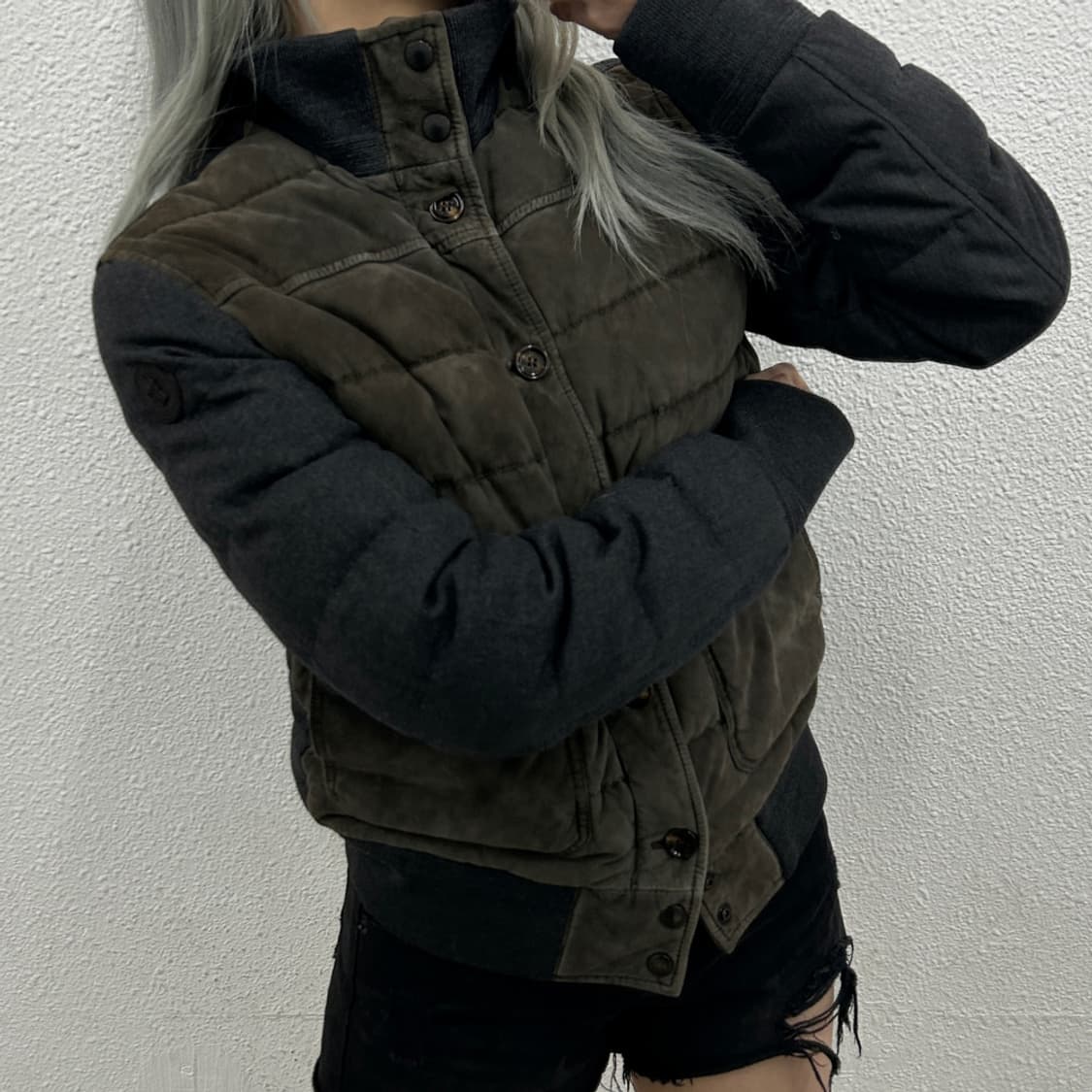  몽클레어 그레이 나그랑 딥올리브 패딩 자켓 ( 동일 중고매물 100만원 상품이미지3