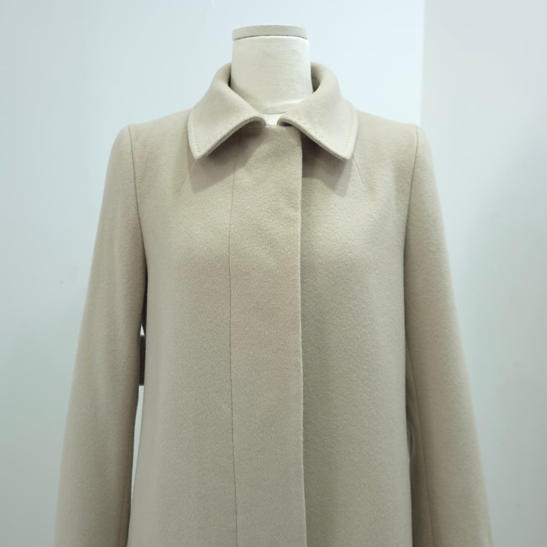 SANYO 무드베이지 울 혼방 히든버튼 롱 코트 상품이미지4