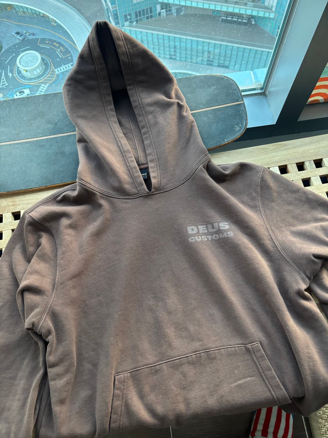 데우스 브라운 바이크 후드티 상품이미지2