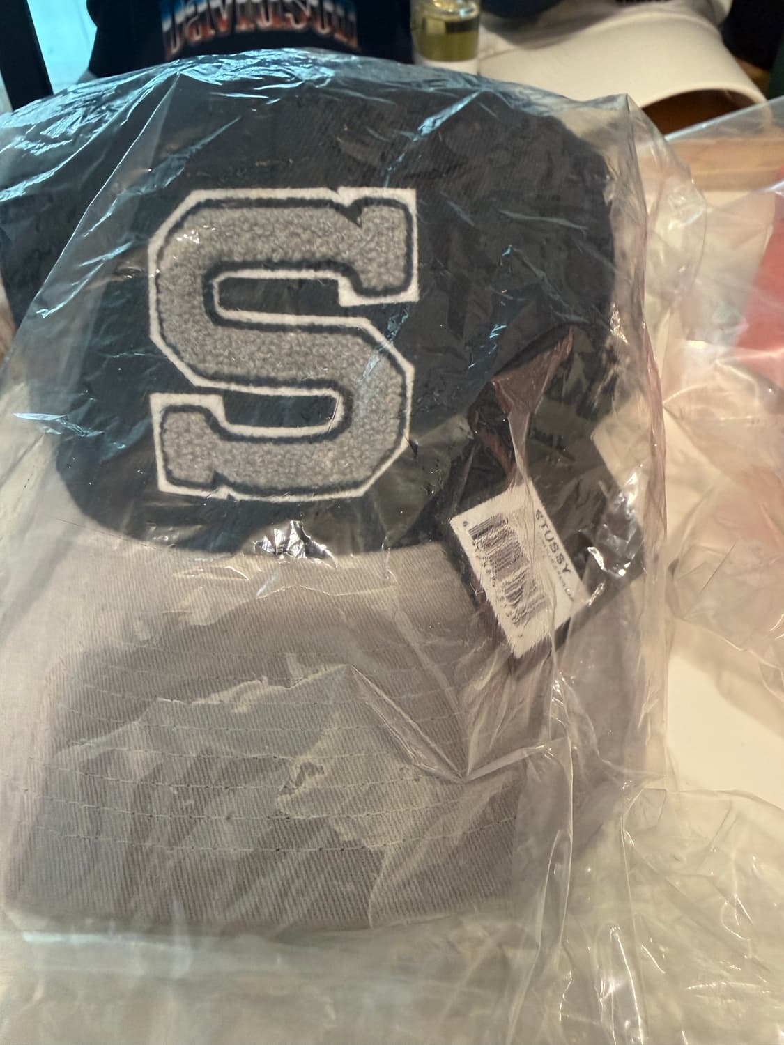 15FA 스투시 S셔닐 캡 상품이미지1