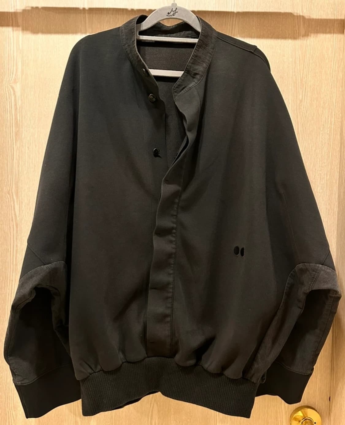 송지오 셔츠형 맨투맨 블랙 상품이미지1