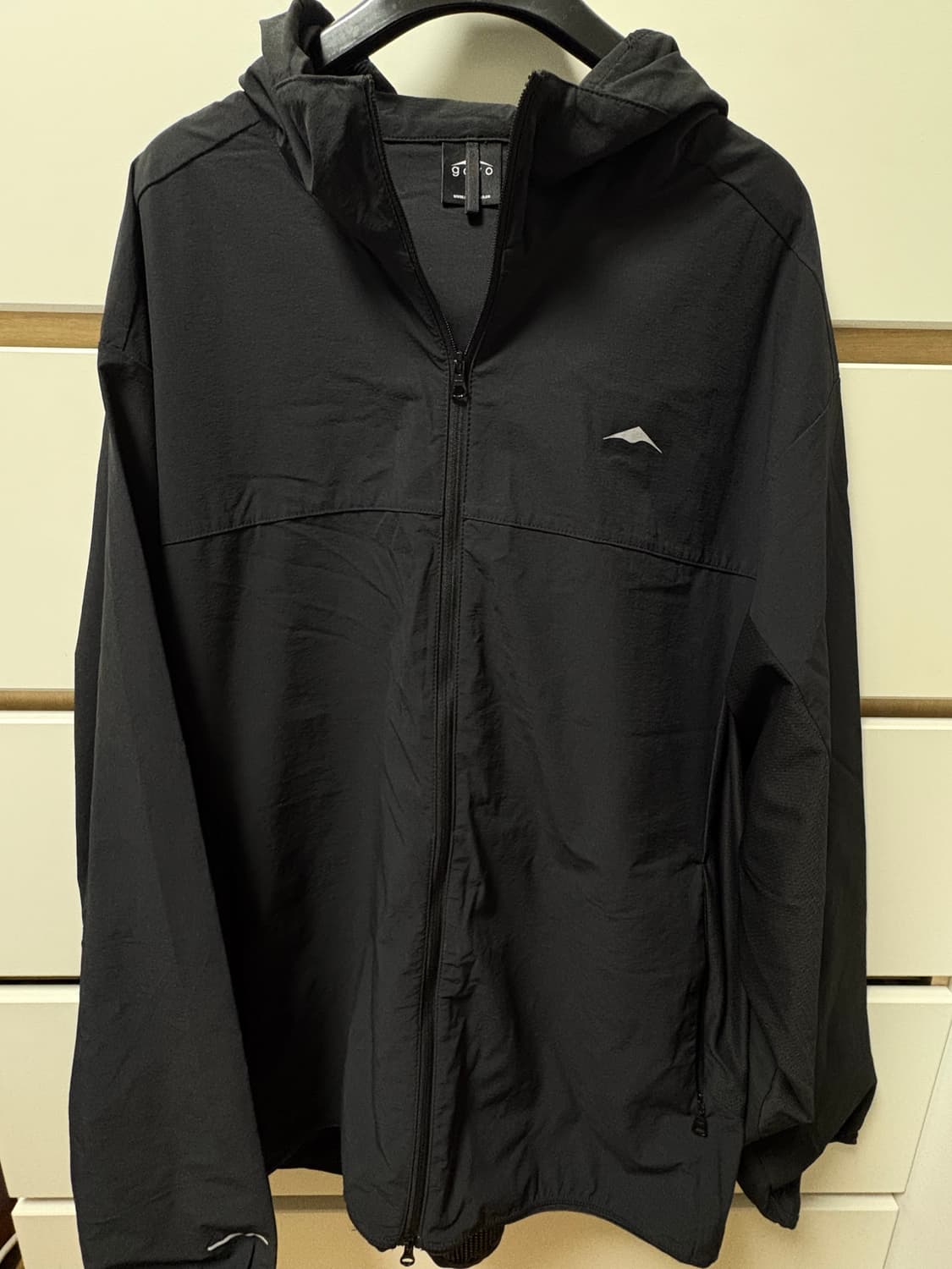 고요웨어 25ss 바람막이 블랙 L size 상품이미지2