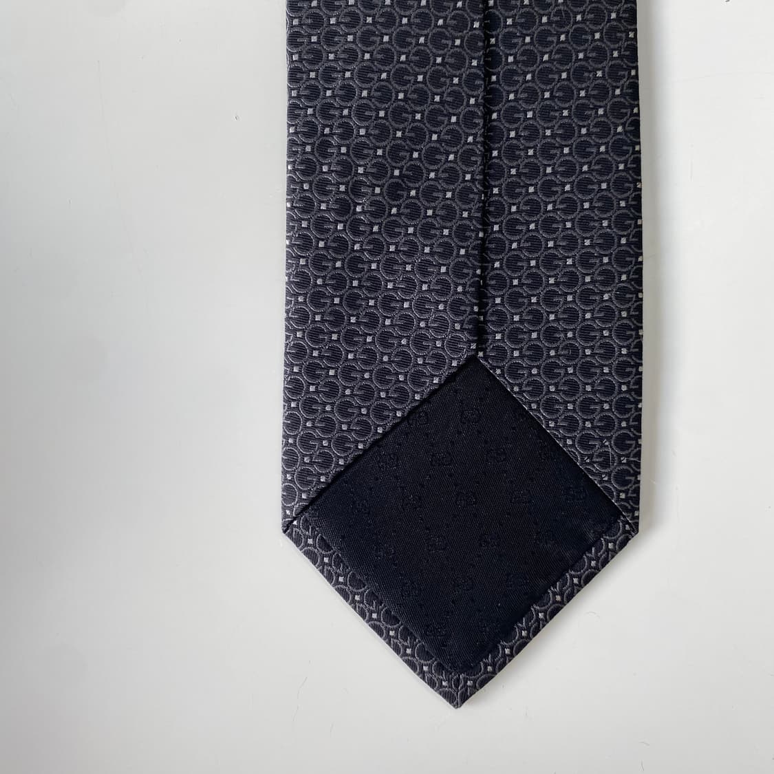 구찌(GUCCI) GG모노그램 명품 정품 블랙넥타이 7.8cm 상품이미지6