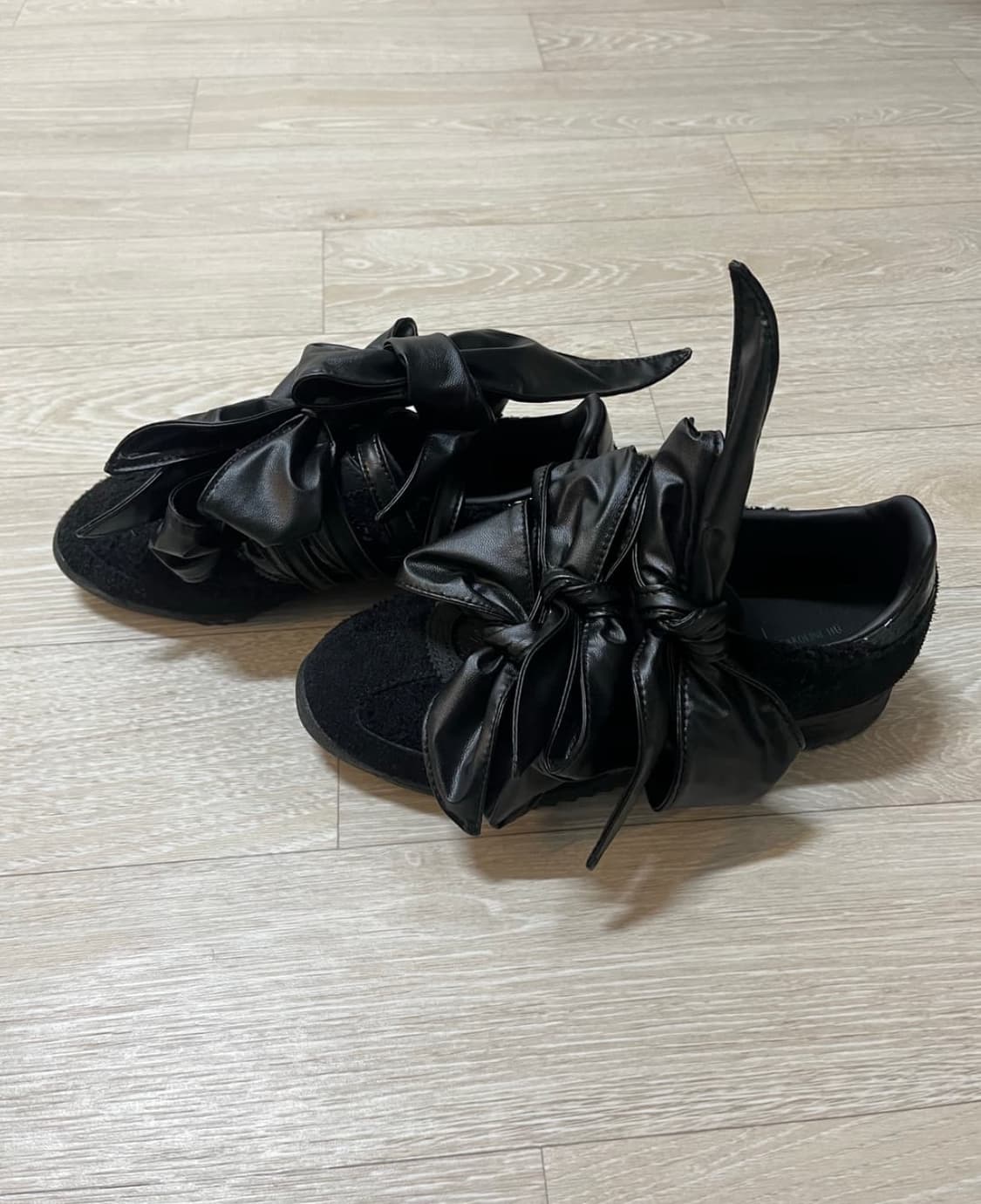 아디다스 캐롤라인 후 SL72OG 리본 스니커즈 상품이미지2