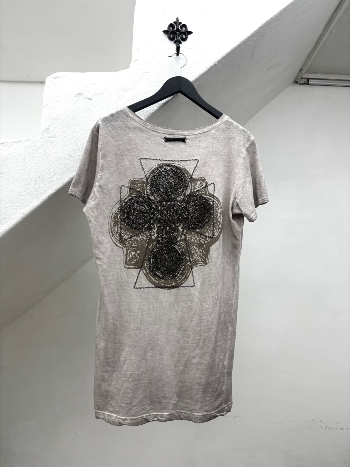 If Six Was Nine Embroidered Tribal Cross 상품이미지4