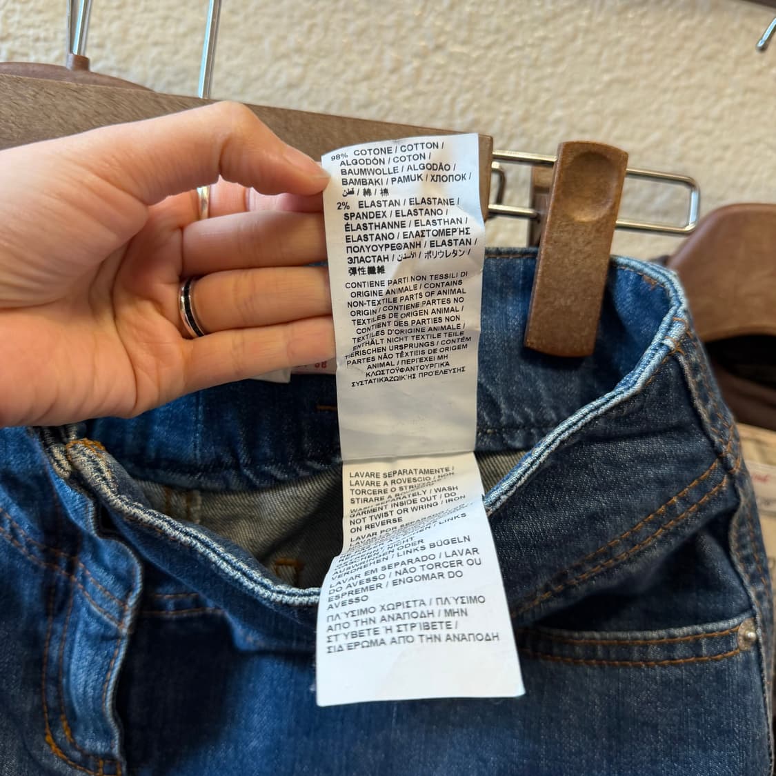 씨 바이 끌로에 데님 미니 스커트 백 로고 패치 디테일 중청 상품이미지9