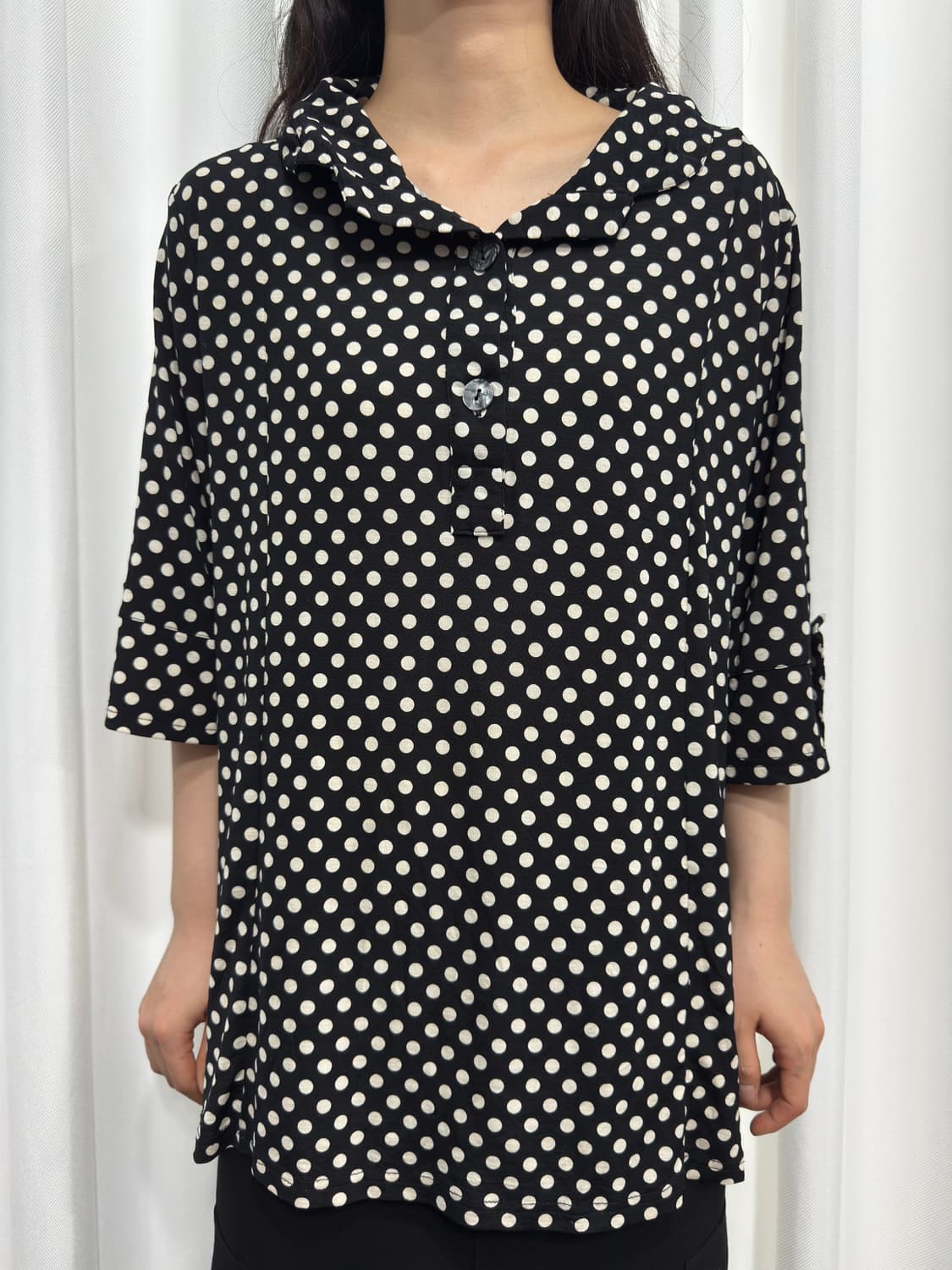 dot button blouse 상품이미지1