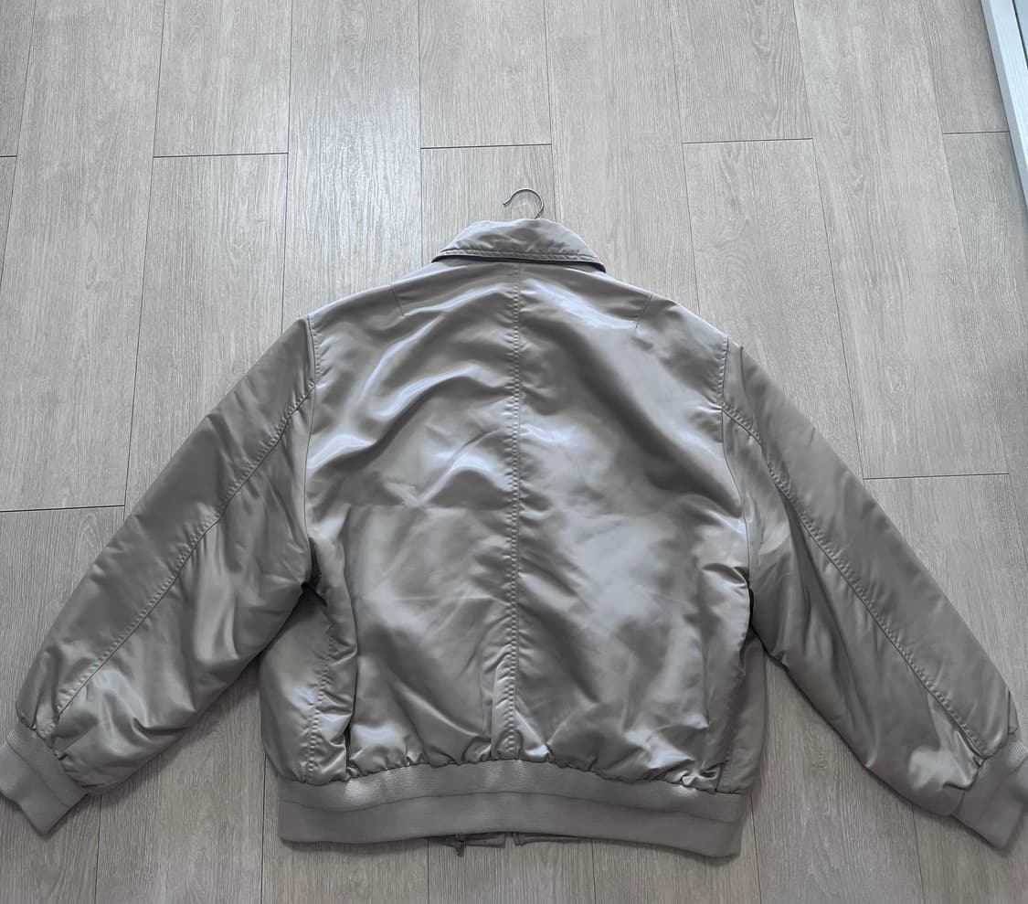 벨리에 패디드 오버사이즈 봄버자켓 m사이즈 상품이미지2