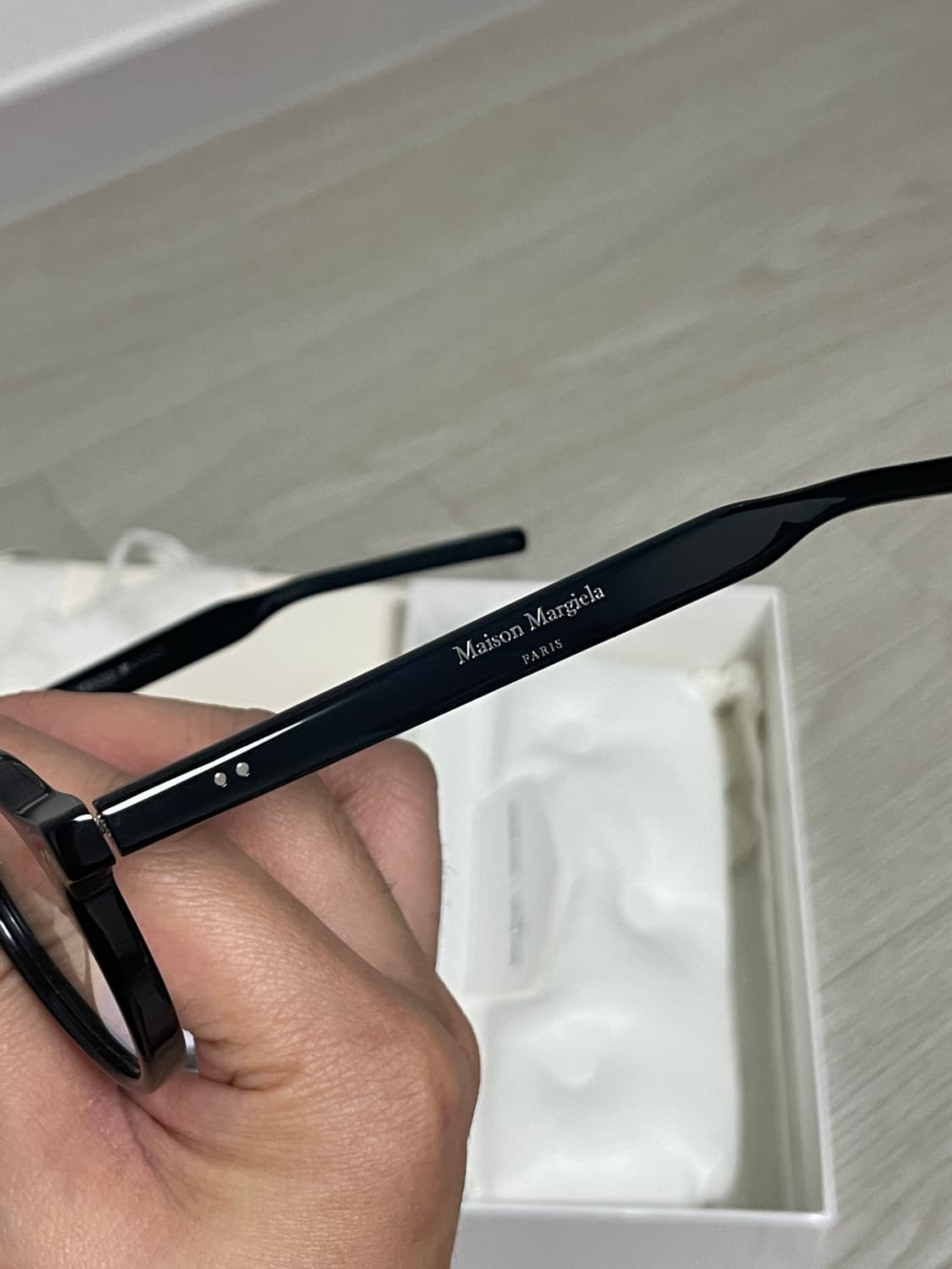 젠틀 몬스터 x 메종 마르지엘라 MM116 블랙 (풀구성) 상품이미지2