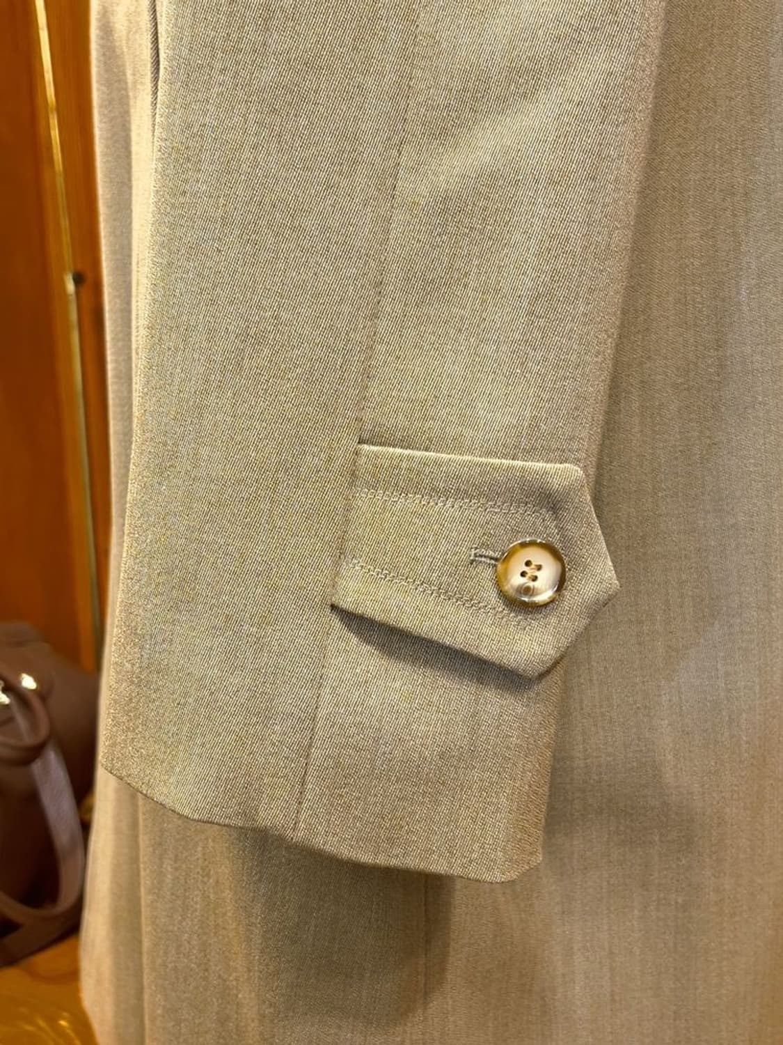 이자이아 래글런코트 상품이미지5