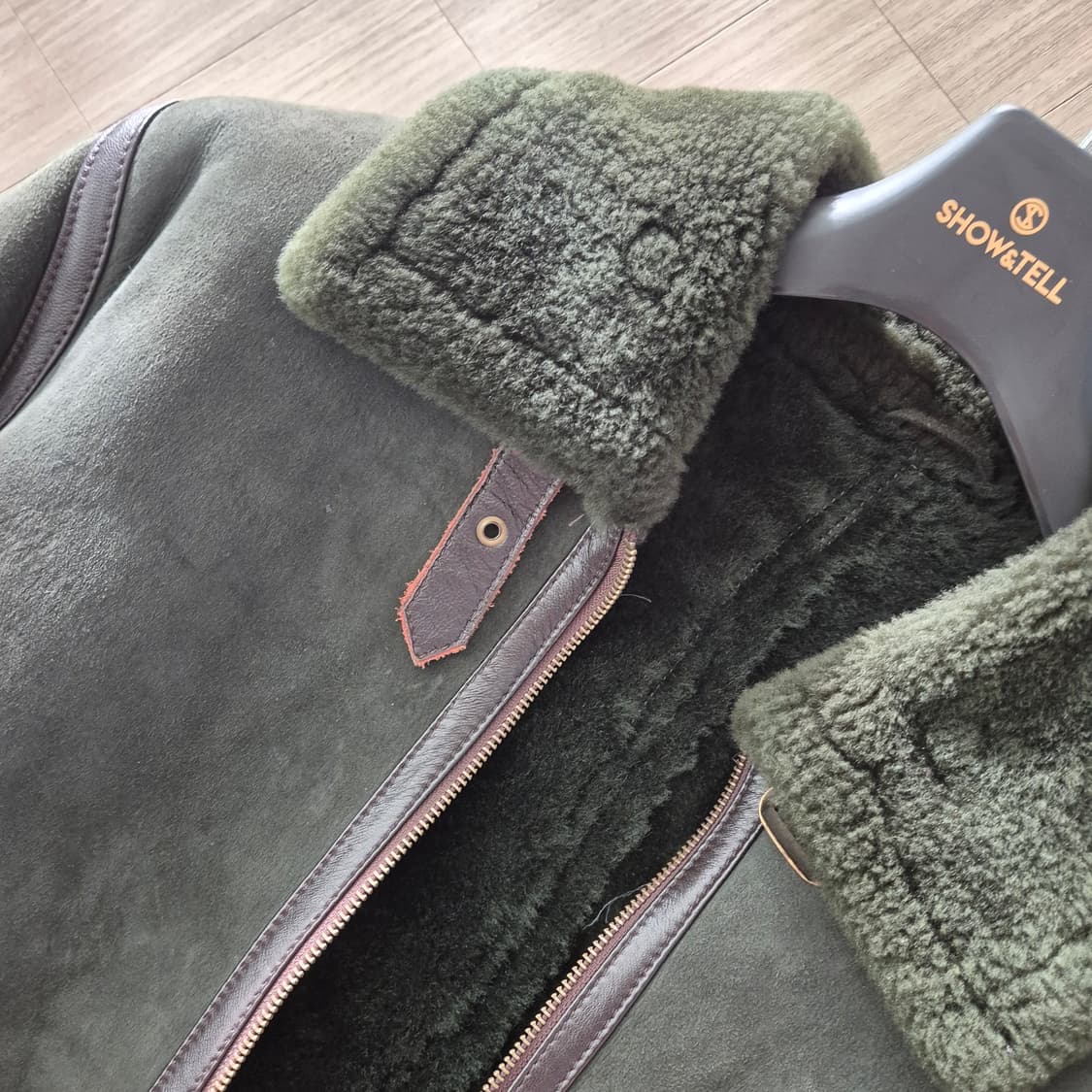 블레이크 해들리 무스탕 100 르메르 콕핏 상품이미지2