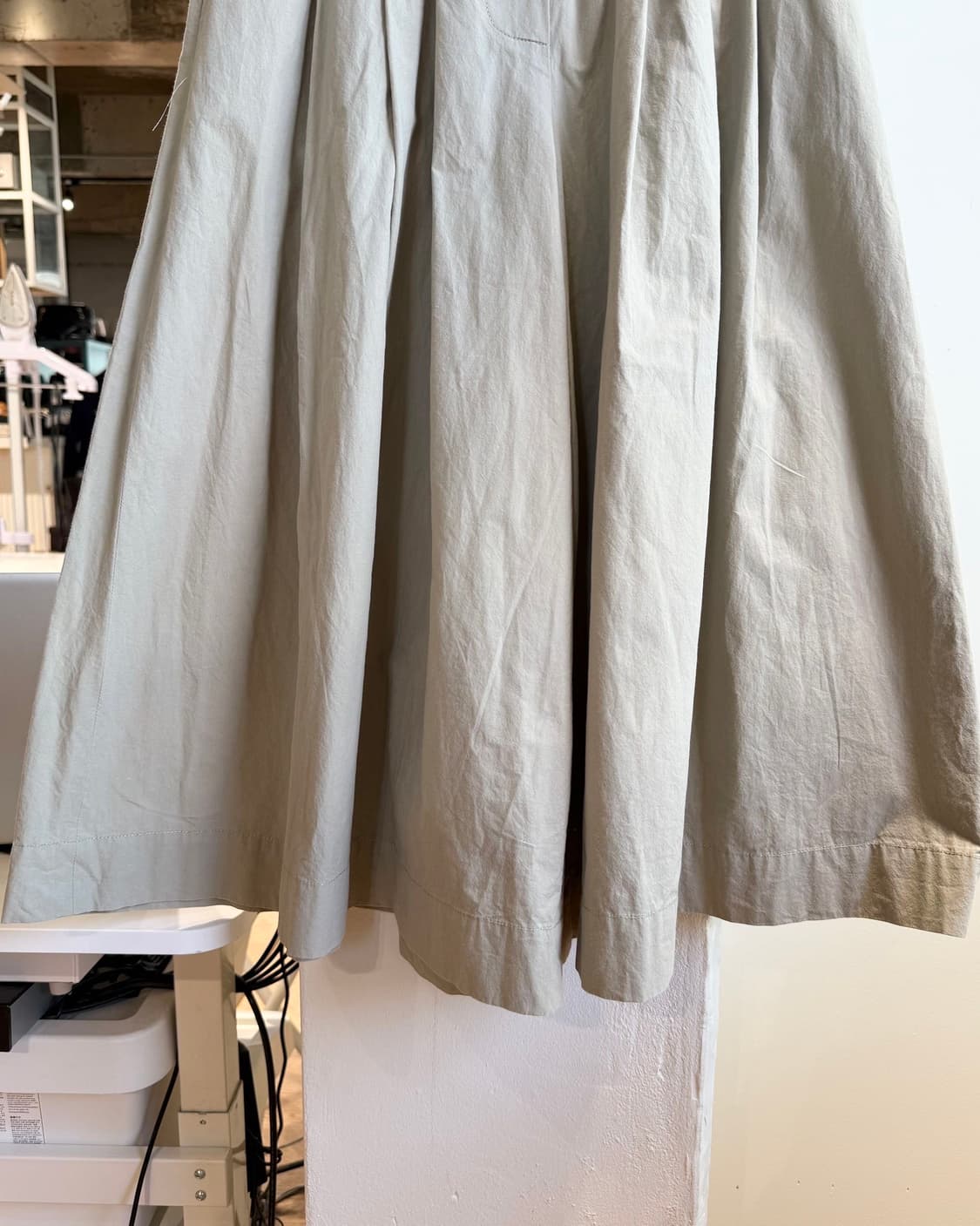 비비안 웨스트우드 베이지브라운 핀턱 하프 팬츠  상품이미지3