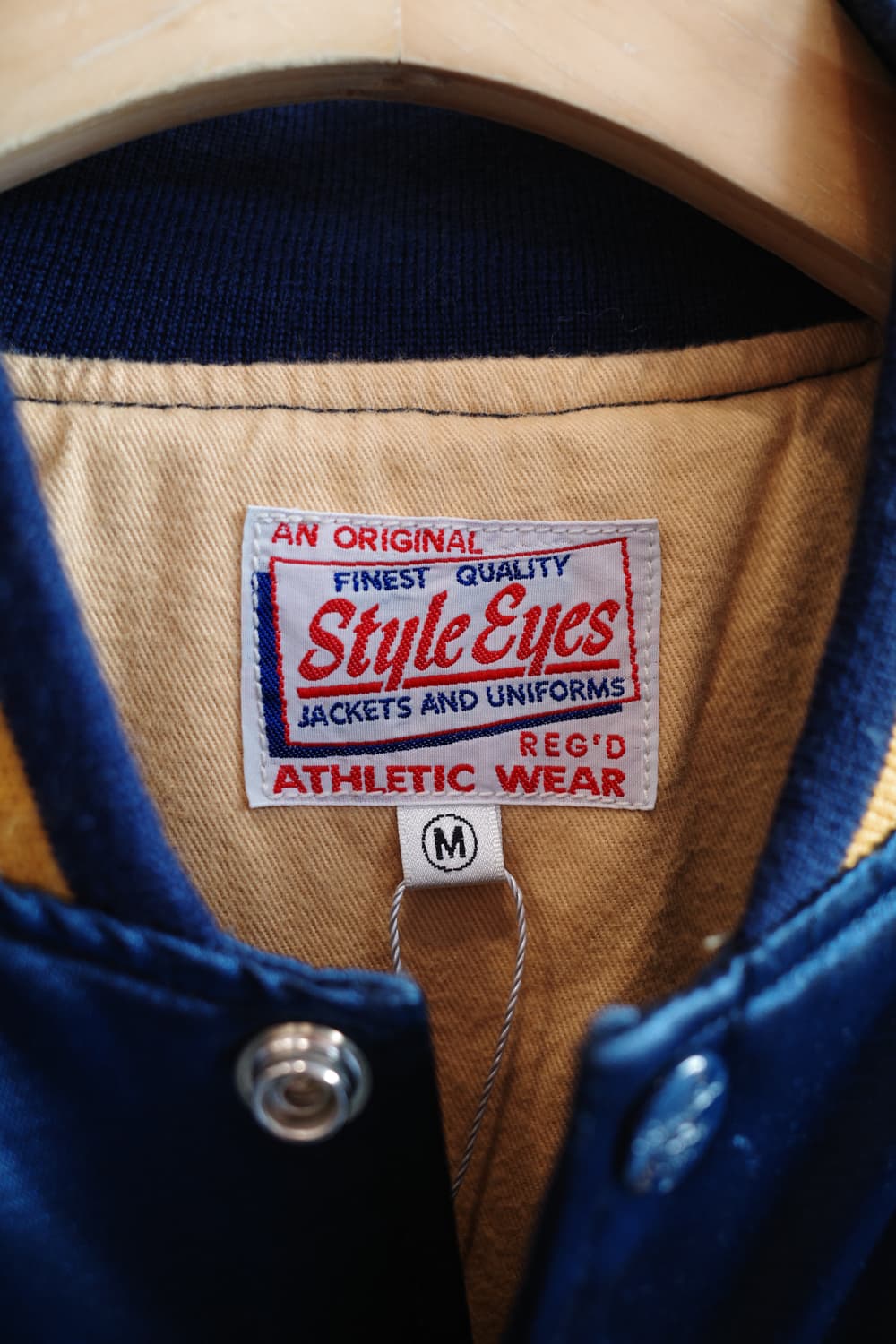 STYLE EYES by 슈가케인 체인자수 사틴점퍼 상품이미지3