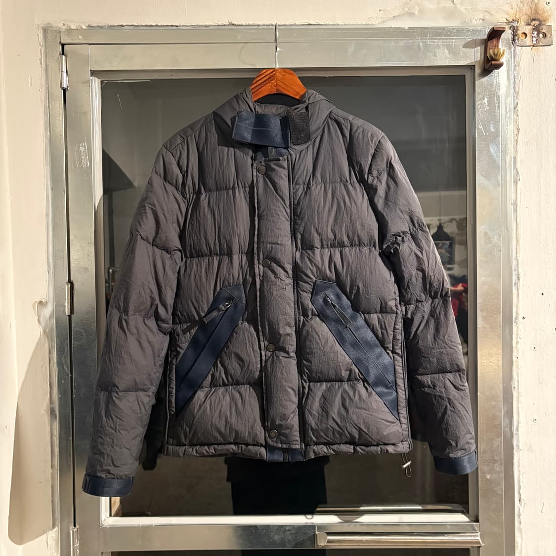 씨피컴퍼니 밀레밀리아 덕 다운 패디드 고글 자켓 상품이미지3