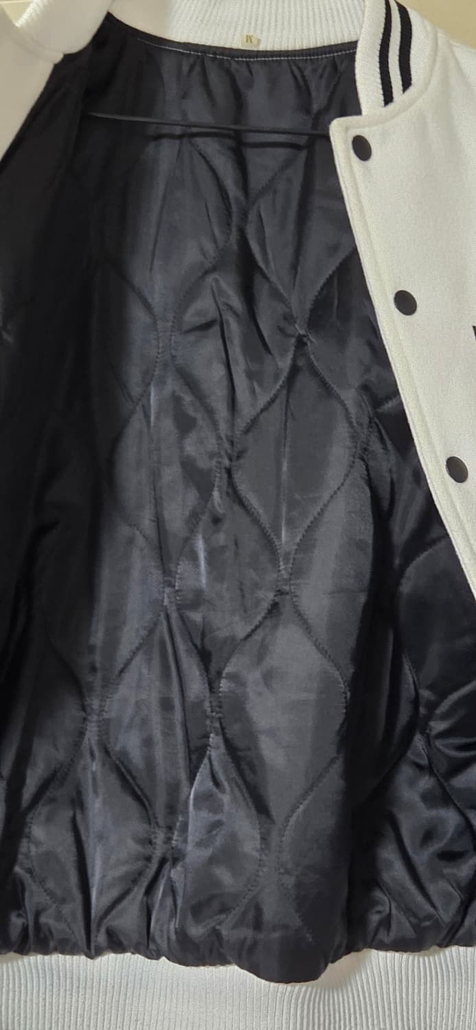 슬램덩크 산왕공고 야구점퍼 M사이즈
택포 상품이미지9