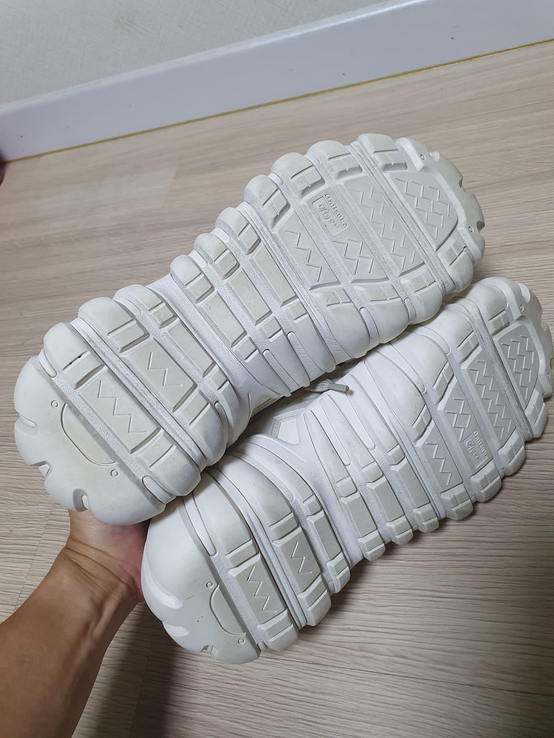 오니츠카타이거 덴티그레 스니커즈 275 상품이미지7